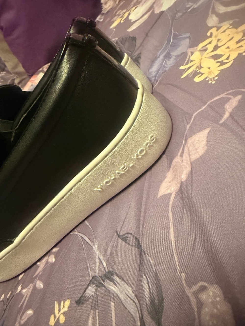Michael Kors Trent leather slip on with flowers - Picture 7 of 9